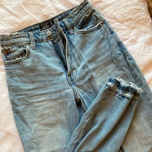 NWOT Abercrombie Jeans